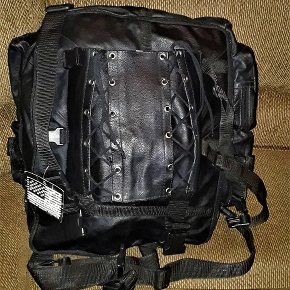 COPY - NWT, LEATHER MC BAG FOR SISSY BARS.
